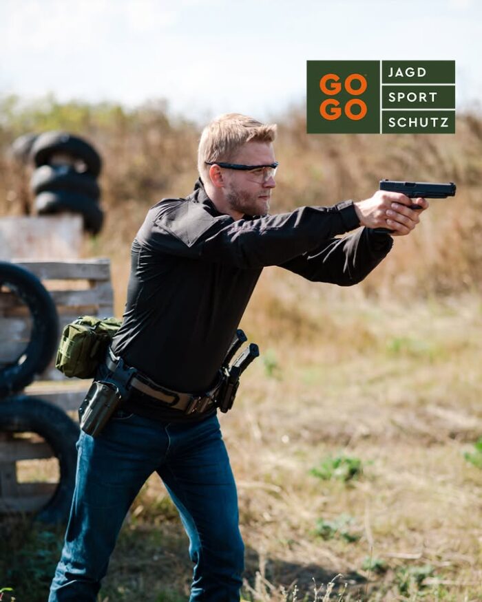 Ein sicheres Gefühl kommt nicht von allein – es wird trainiert.
Beim Schießtraining bei GOGO lernen Sie den verantwortungsvollen Umgang mit der Waffe, verbessern Ihre Technik und bauen Routine auf – ganz egal, ob Sie Einsteiger oder Fortgeschrittener sind. In entspannter Atmosphäre und mit professioneller Betreuung holen wir gemeinsam das Beste aus Ihnen heraus.
Jetzt Training anfragen: www.gogo-waffen.at
#jagd #sport #schutz #schießsport #schusswaffen #selbstschutz #munition #reparatur #service #montage #zubehör #leidenschaft #schiesstraining #jagdgewehr #faustfeuerwaffe #professionell #umfangreich #sicherheit #hochwertigemesser #sportschütze #waffenhandel #taining #zielscheibe #langwaffen #waffenführerschein #teamwork #treffsicherheit #gruppenschießtraining #neunkirchen #niederoesterreich